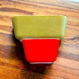 VINTAGE Pyrex 2 Piece Set Red & Green